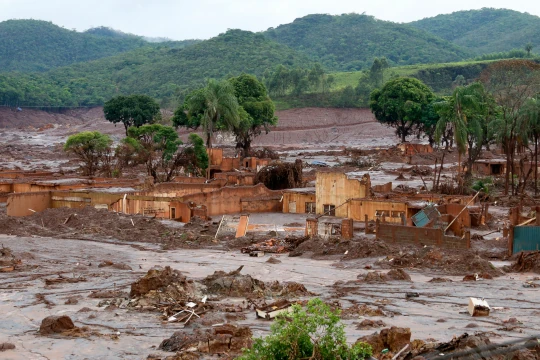 Aftermath of the Bento Rodrigues dam disaster