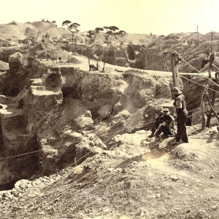 Historical picture of diamong mining in South Africa