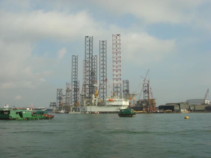Jackup rigs undergo maintenance and refit in Kepper Fels shipyard in Singapore