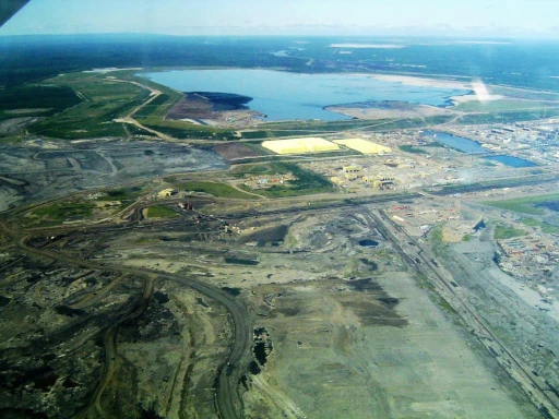 Syncrude Tailings Dam, Fort McMurray, Canada